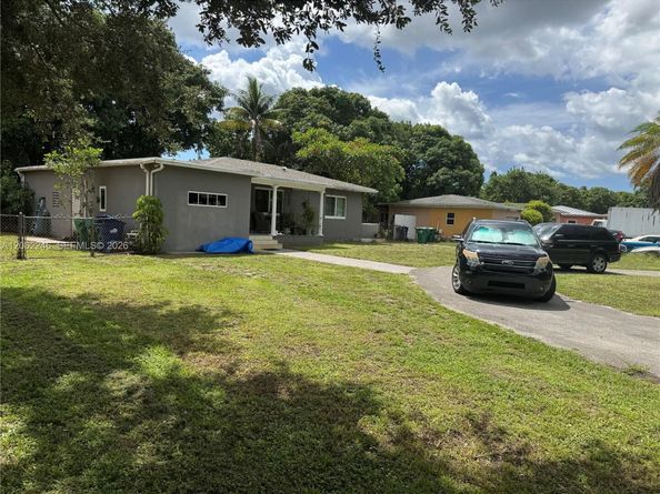 13301 NW Miami Ct, Miami FL 33168