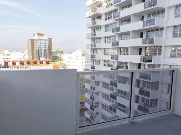 100 Lincoln Rd 922, Miami Beach FL 33139