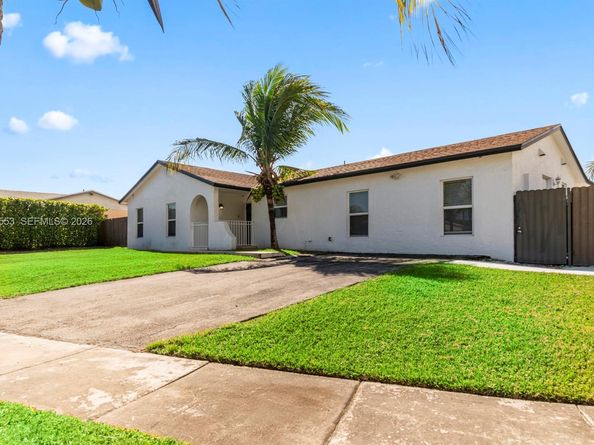 13000 SW 260th Ter, Homestead FL 33032