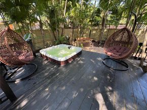 751 NE 80th St, Miami FL 33138