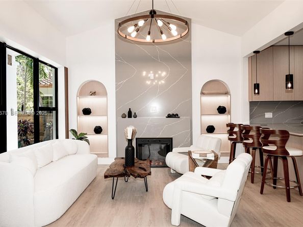 751 NE 80th St, Miami FL 33138