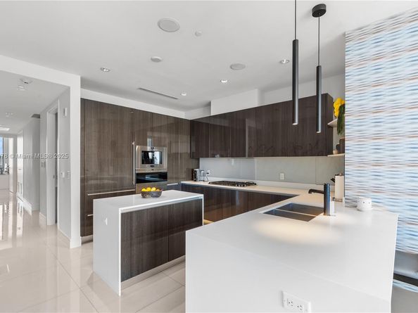 3250 NE 188th St LPH02, Aventura FL 33180