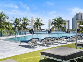 3250 NE 188th St LPH02, Aventura FL 33180