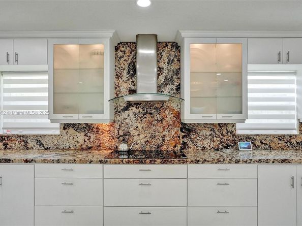 8438 NW 26th Dr, Coral Springs FL 33065