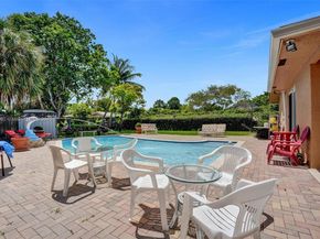 8438 NW 26th Dr, Coral Springs FL 33065