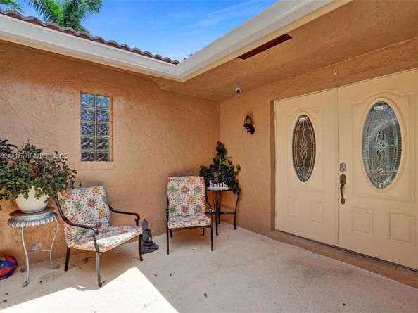 8438 NW 26th Dr, Coral Springs FL 33065
