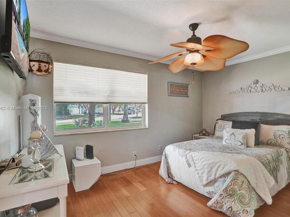 8438 NW 26th Dr, Coral Springs FL 33065