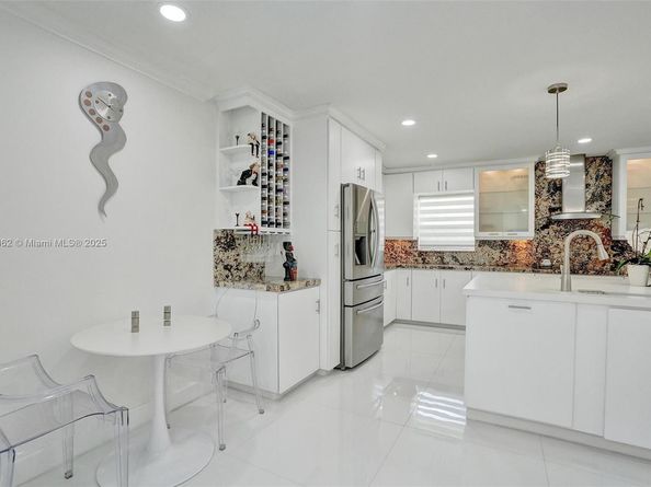 8438 NW 26th Dr, Coral Springs FL 33065