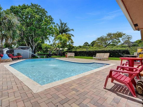 8438 NW 26th Dr, Coral Springs FL 33065