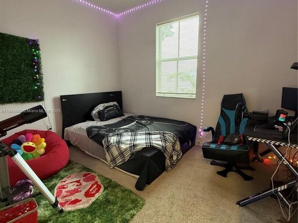 11855 NW 46th St, Coral Springs FL 33076