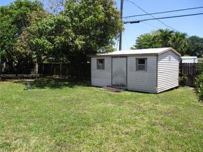 19311 Gulfstream Rd, Cutler Bay FL 33157