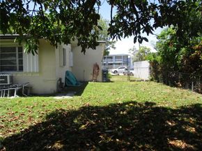 19311 Gulfstream Rd, Cutler Bay FL 33157