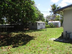 19311 Gulfstream Rd, Cutler Bay FL 33157
