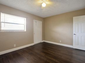 4061 N Dixie Hwy 29, Oakland Park FL 33334
