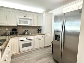 8233 Harding Ave 204, Miami Beach FL 33141