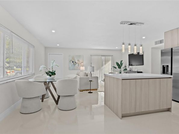 1430 N 65th Ave, Hollywood FL 33024