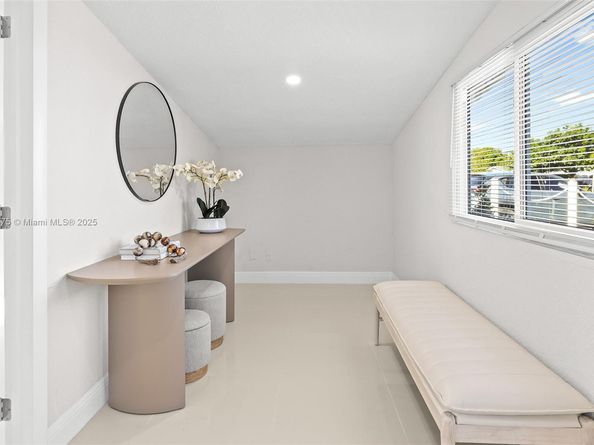 1430 N 65th Ave, Hollywood FL 33024