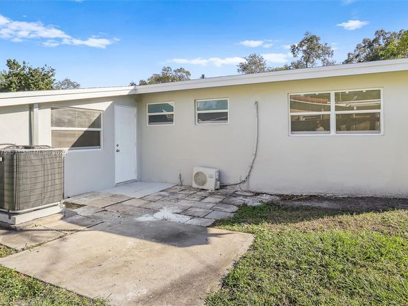 1430 N 65th Ave, Hollywood FL 33024