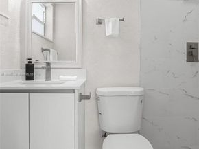 1430 N 65th Ave, Hollywood FL 33024