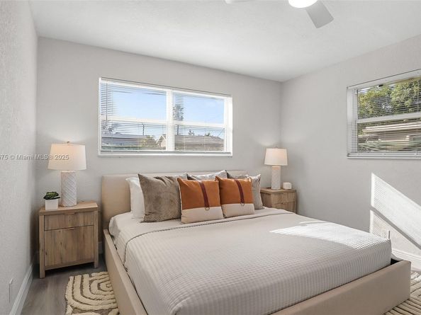 1430 N 65th Ave, Hollywood FL 33024