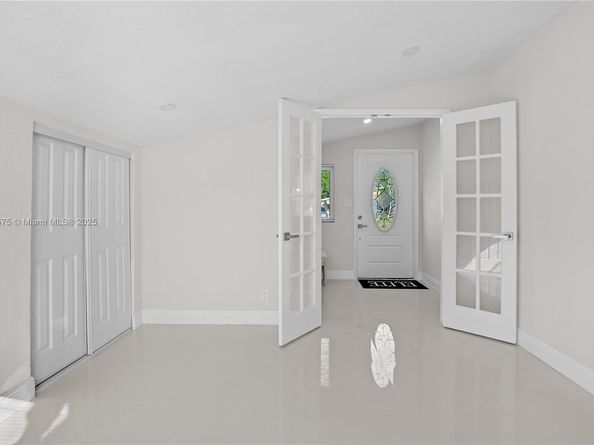 1430 N 65th Ave, Hollywood FL 33024