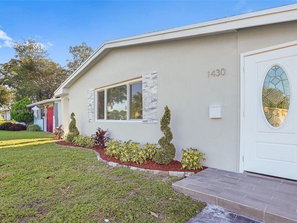 1430 N 65th Ave, Hollywood FL 33024