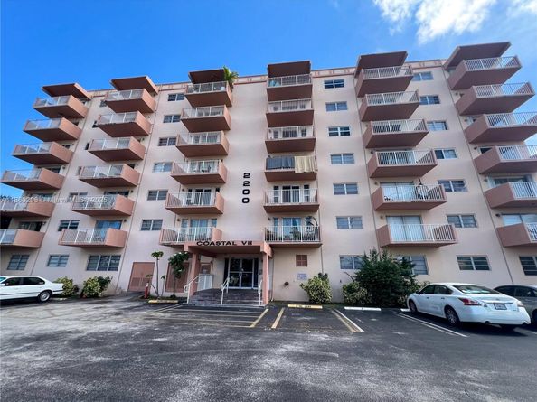 2200 E Hallandale Beach Blvd 603, Hallandale Beach FL 33009