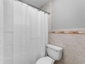 10121 SW 4th St, Miami FL 33174