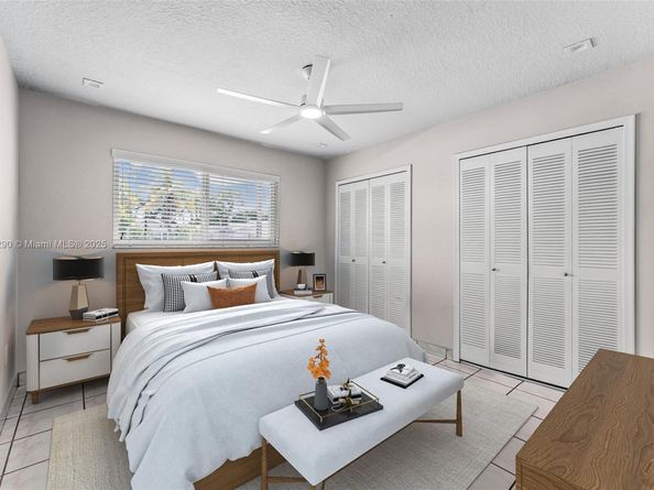 10121 SW 4th St, Miami FL 33174