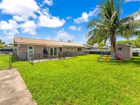 10121 SW 4th St, Miami FL 33174