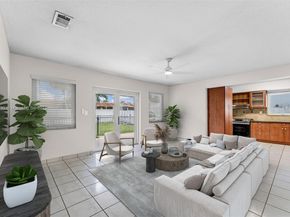 10121 SW 4th St, Miami FL 33174