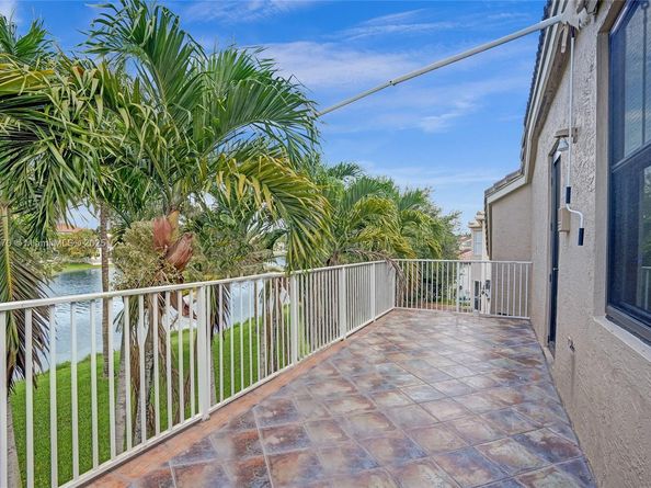 4946 SW 166th Ave, Miramar FL 33027