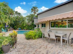 610 Lake Dasha Cir, Plantation FL 33324