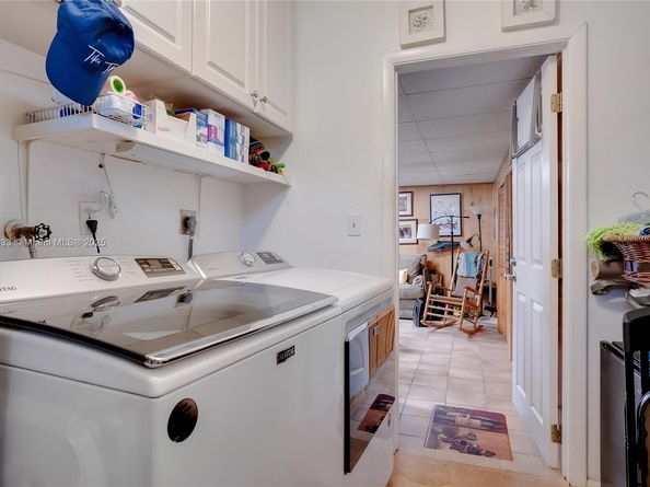 610 Lake Dasha Cir, Plantation FL 33324
