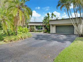 610 Lake Dasha Cir, Plantation FL 33324