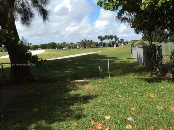 401 S Shore Dr, Miami Beach FL 33141