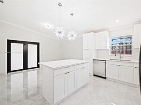 3203 W 70th Ter, Hialeah FL 33018