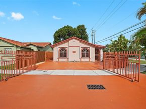 3203 W 70th Ter, Hialeah FL 33018