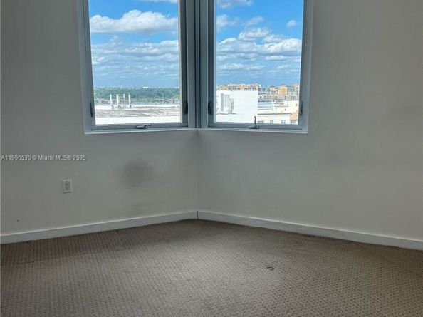 9055 SW 73rd Ct 907, Miami FL 33156