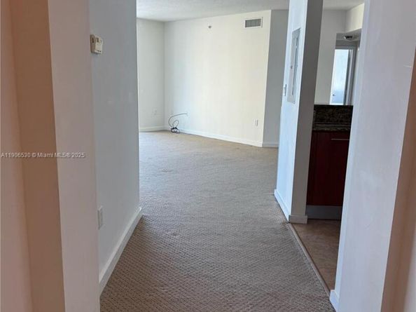 9055 SW 73rd Ct 907, Miami FL 33156