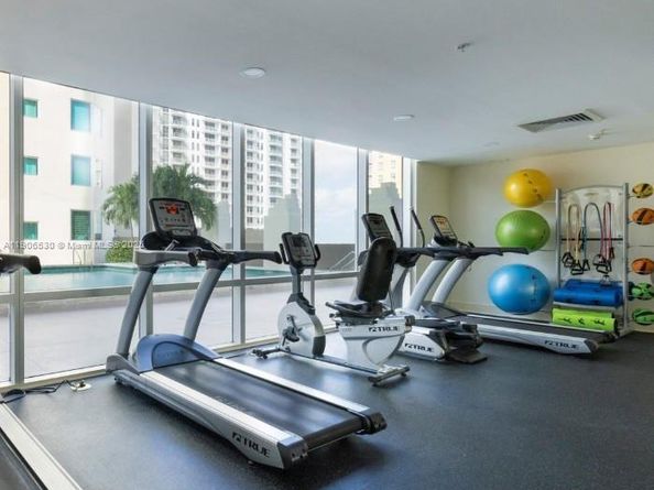 9055 SW 73rd Ct 907, Miami FL 33156