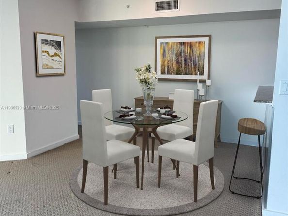 9055 SW 73rd Ct 907, Miami FL 33156