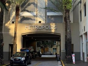 9055 SW 73rd Ct 907, Miami FL 33156