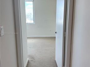 9055 SW 73rd Ct 907, Miami FL 33156