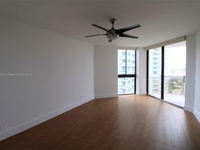 20185 E Country Club Dr 1105, Aventura FL 33180
