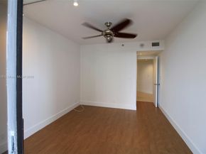 20185 E Country Club Dr 1105, Aventura FL 33180