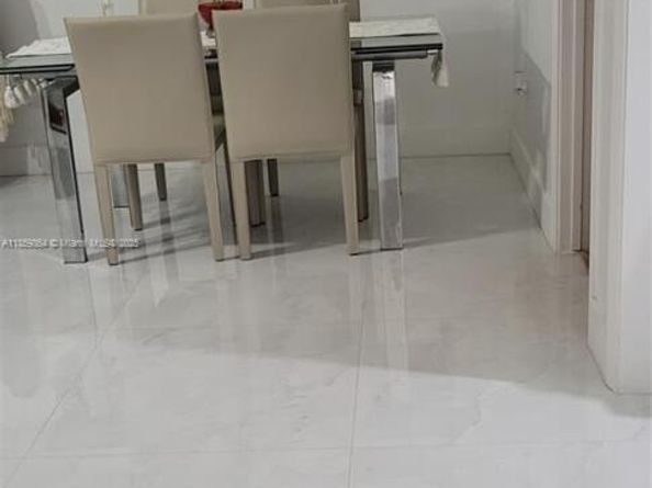 1265 Marseille Dr 31, Miami Beach FL 33141