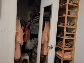 1265 Marseille Dr 31, Miami Beach FL 33141