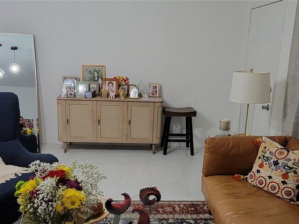 1265 Marseille Dr 31, Miami Beach FL 33141