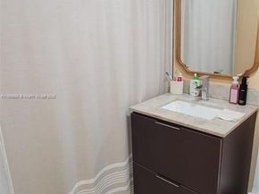 1265 Marseille Dr 31, Miami Beach FL 33141